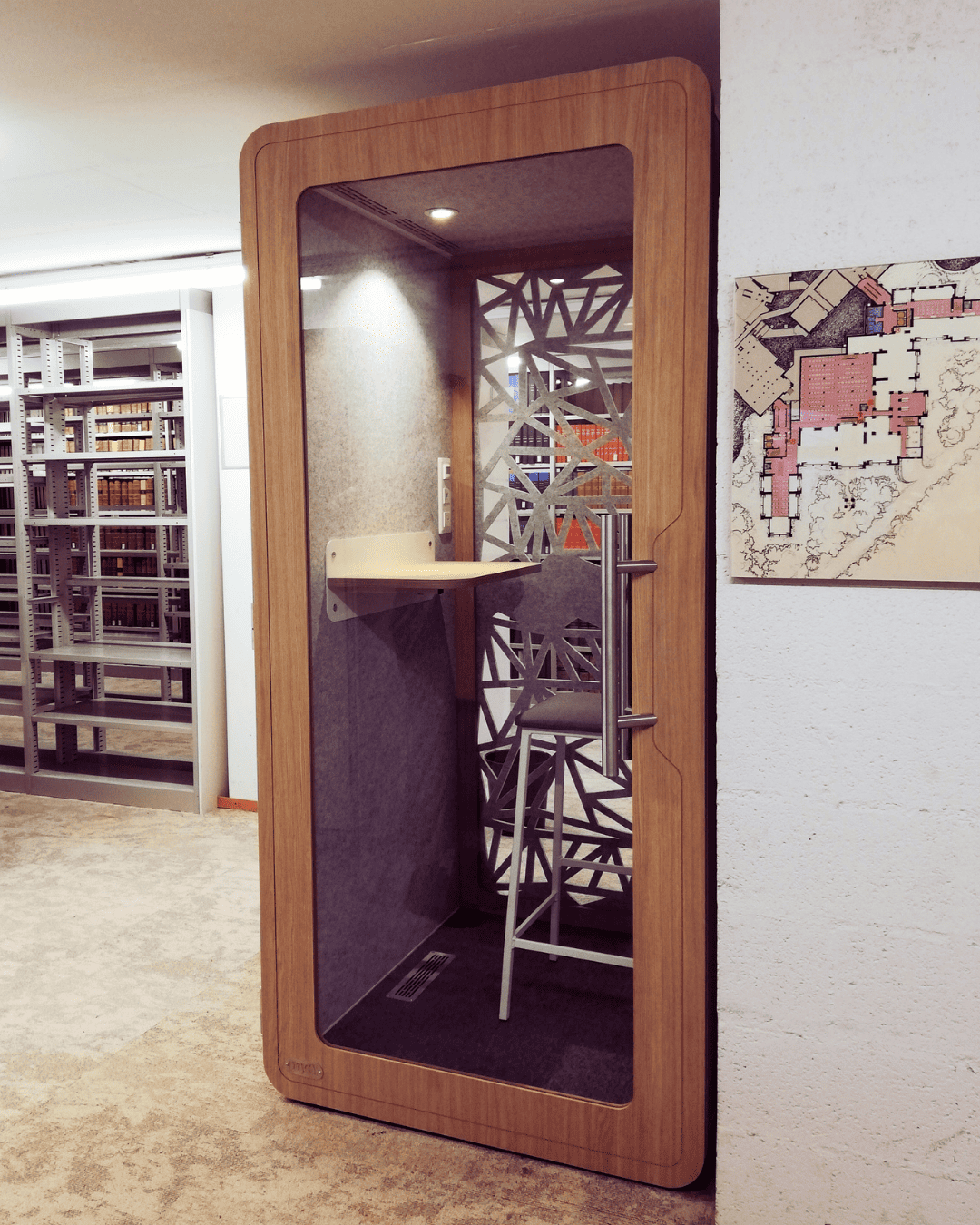 Cabine acoustique bibliothèque Léon Graulich